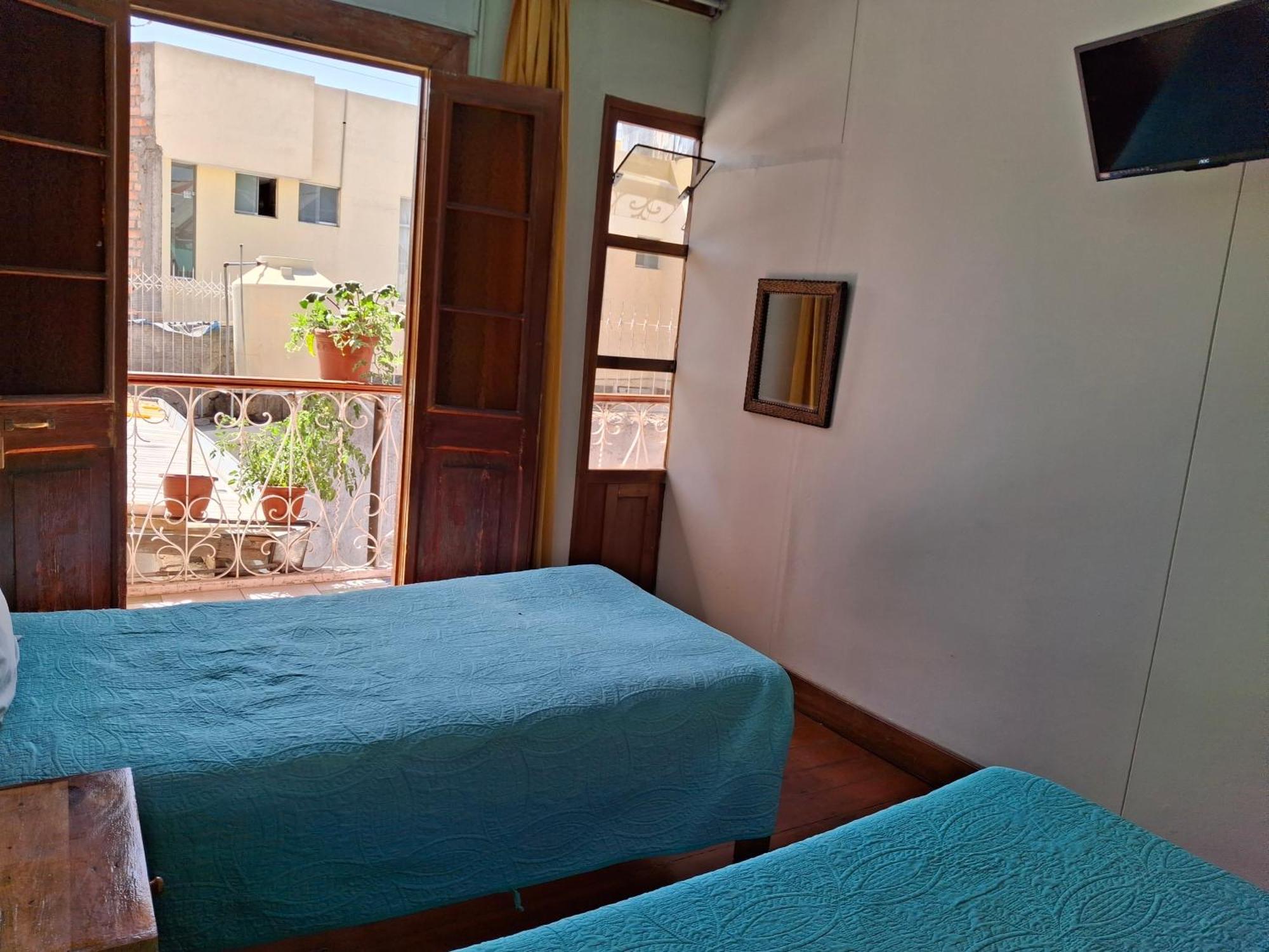 ארקוויפה Hostal Lluvia De Oro מראה חיצוני תמונה