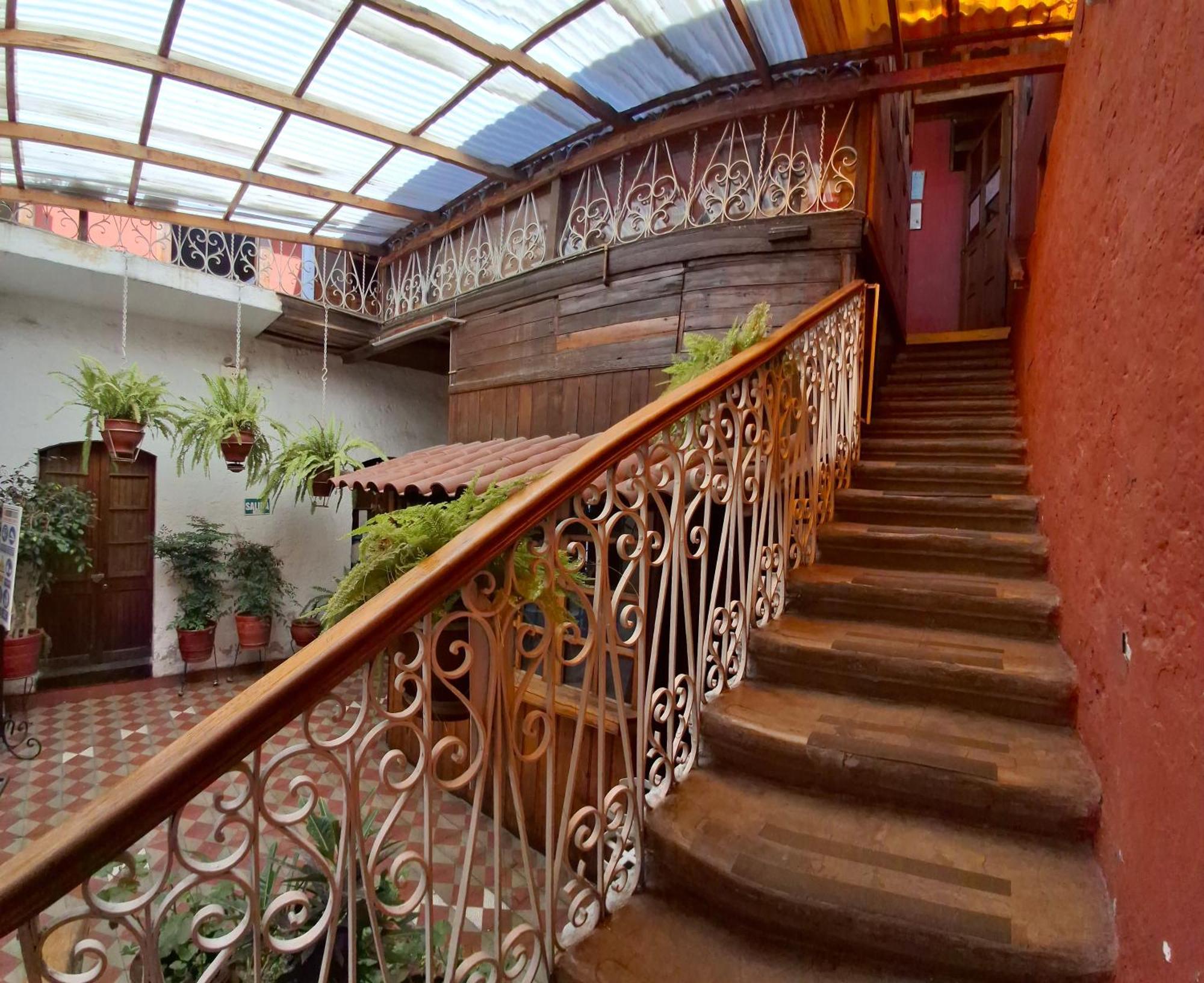 ארקוויפה Hostal Lluvia De Oro מראה חיצוני תמונה