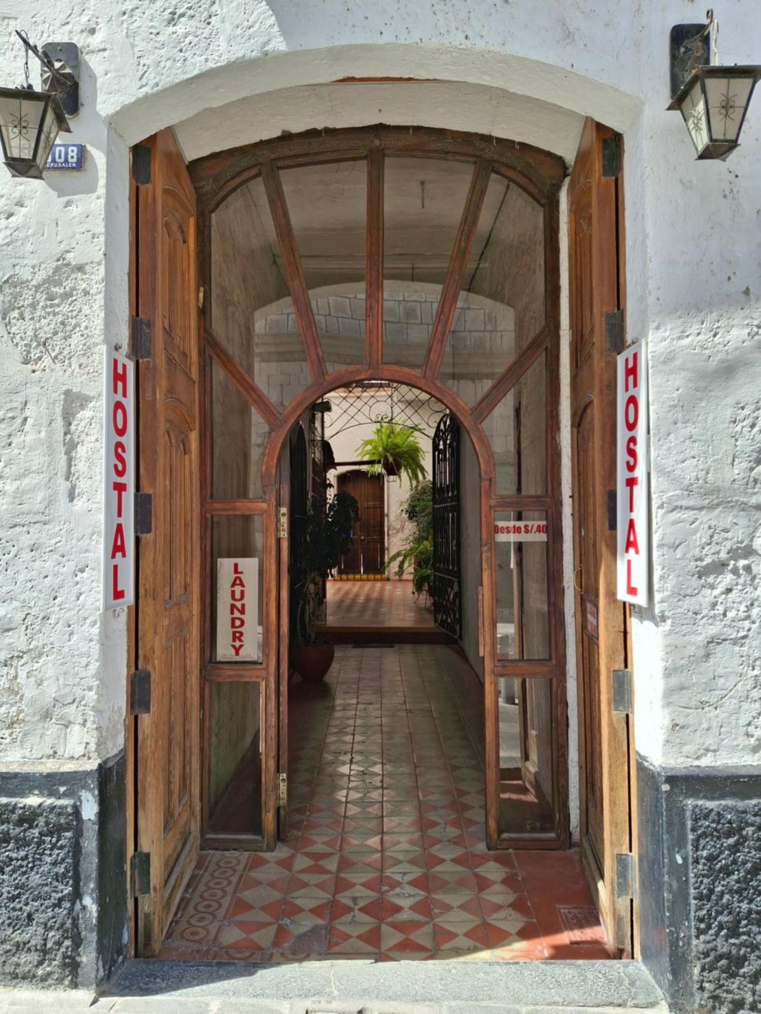 ארקוויפה Hostal Lluvia De Oro מראה חיצוני תמונה