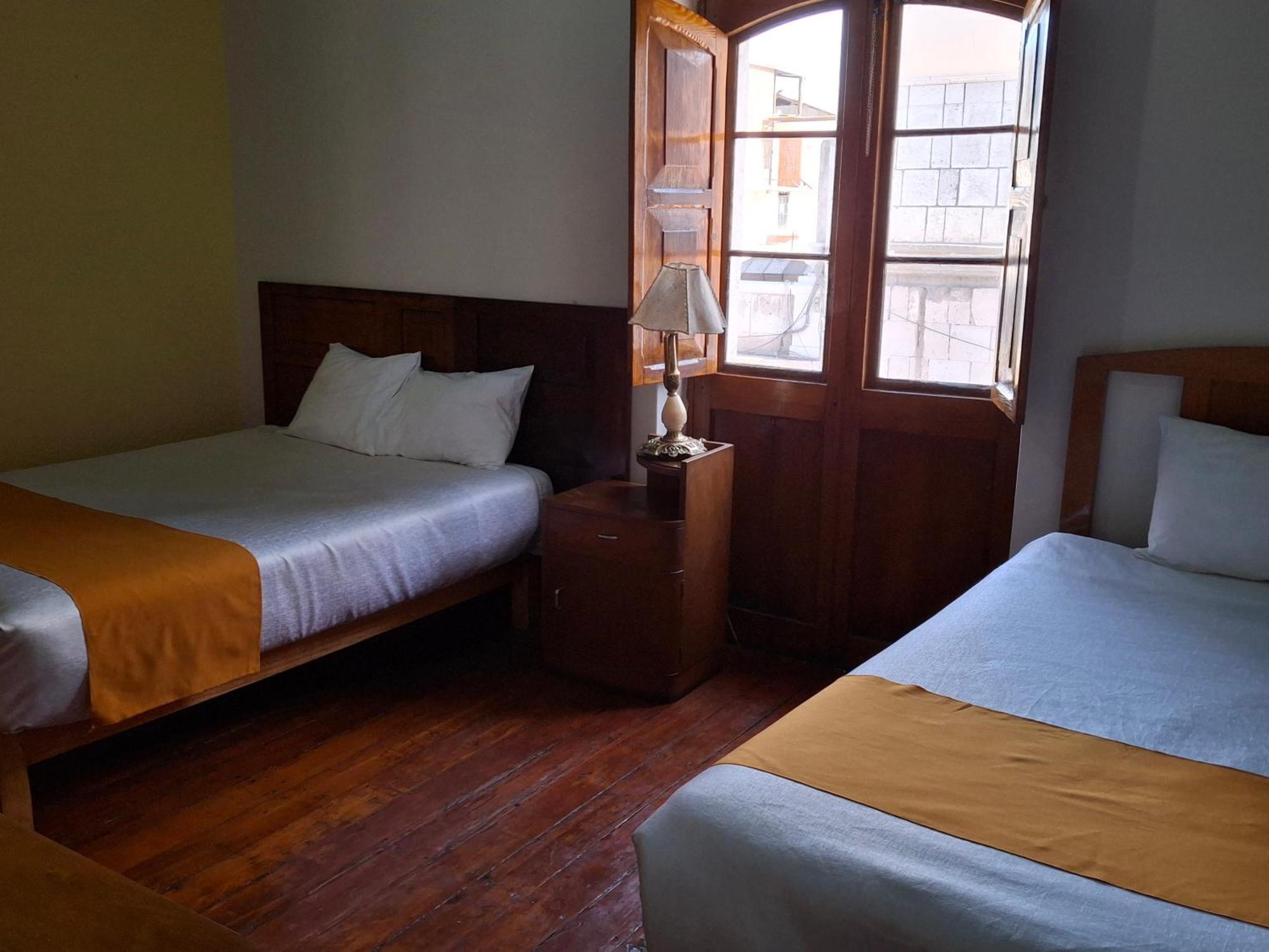 ארקוויפה Hostal Lluvia De Oro מראה חיצוני תמונה